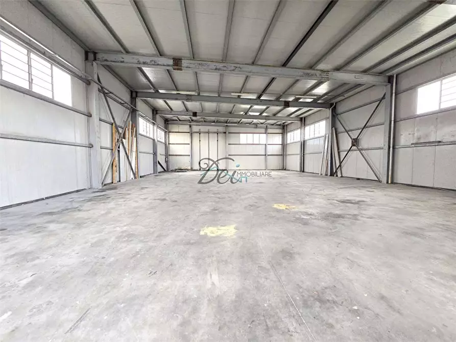 Immagine 9 di Capannone industriale in vendita  in via dei cerbaioli a Uzzano