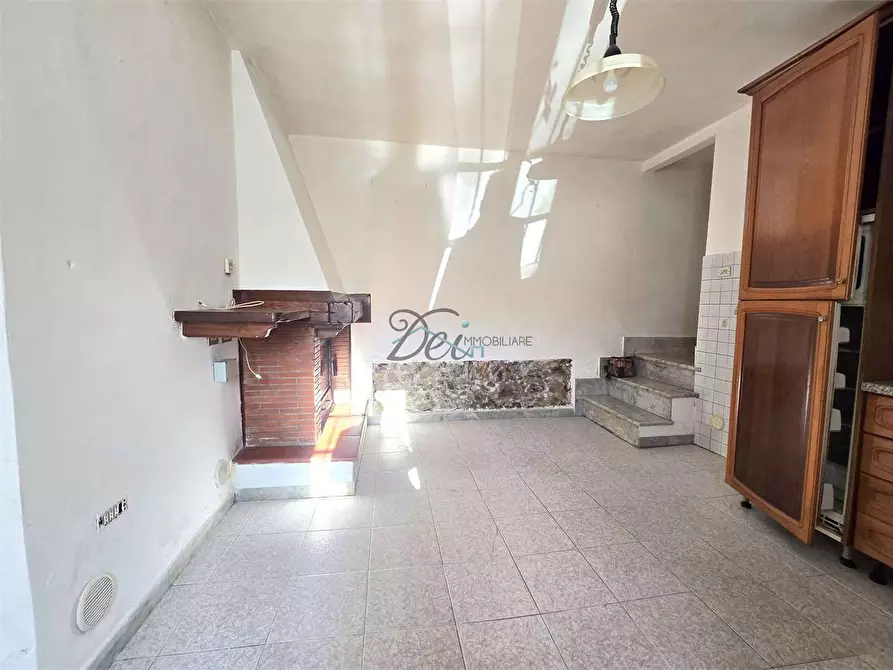Immagine 9 di Porzione di casa in vendita  in Via dei bacci a Lucca