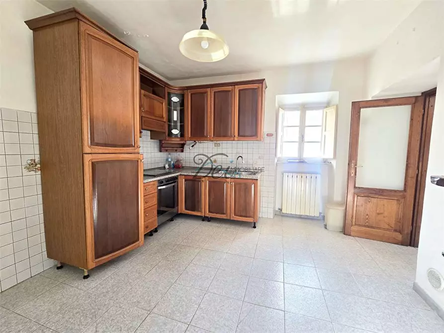 Immagine 6 di Porzione di casa in vendita  in Via dei bacci a Lucca