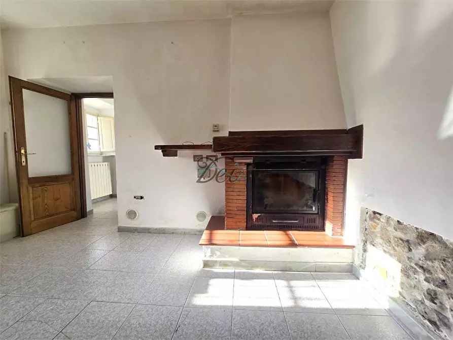 Immagine 10 di Porzione di casa in vendita  in Via dei bacci a Lucca