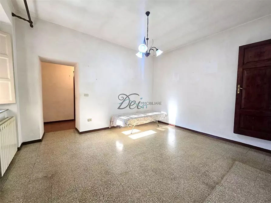 Immagine 15 di Porzione di casa in vendita  in Via dei bacci a Lucca