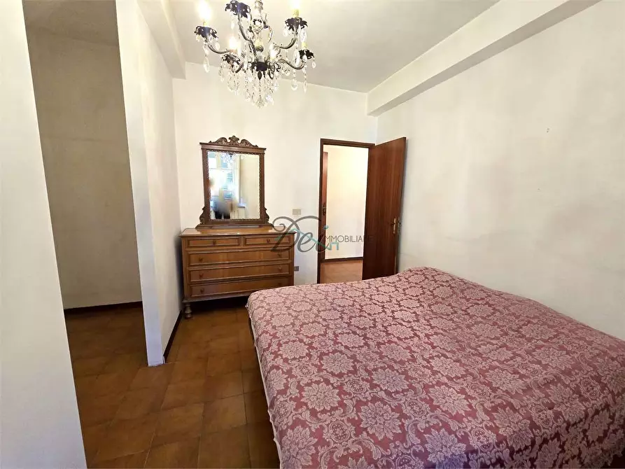 Immagine 19 di Porzione di casa in vendita  in Via dei bacci a Lucca
