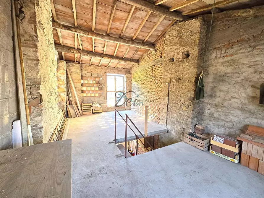 Immagine 33 di Porzione di casa in vendita  in Via dei bacci a Lucca