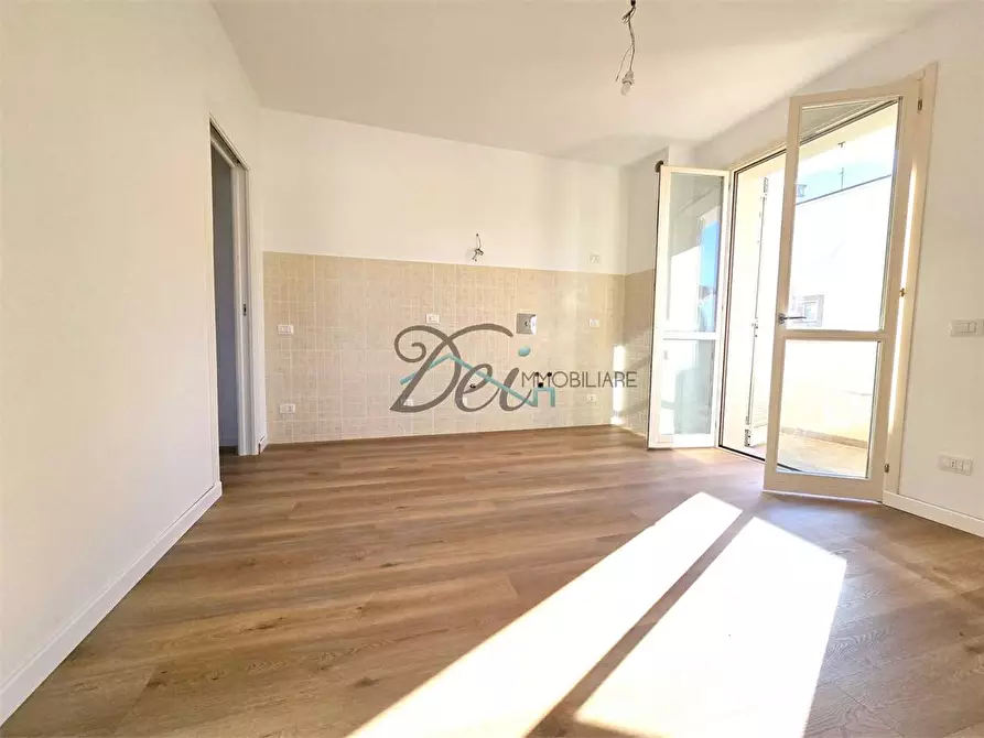 Immagine 5 di Appartamento in vendita  in Via del Borghetto  a Lucca