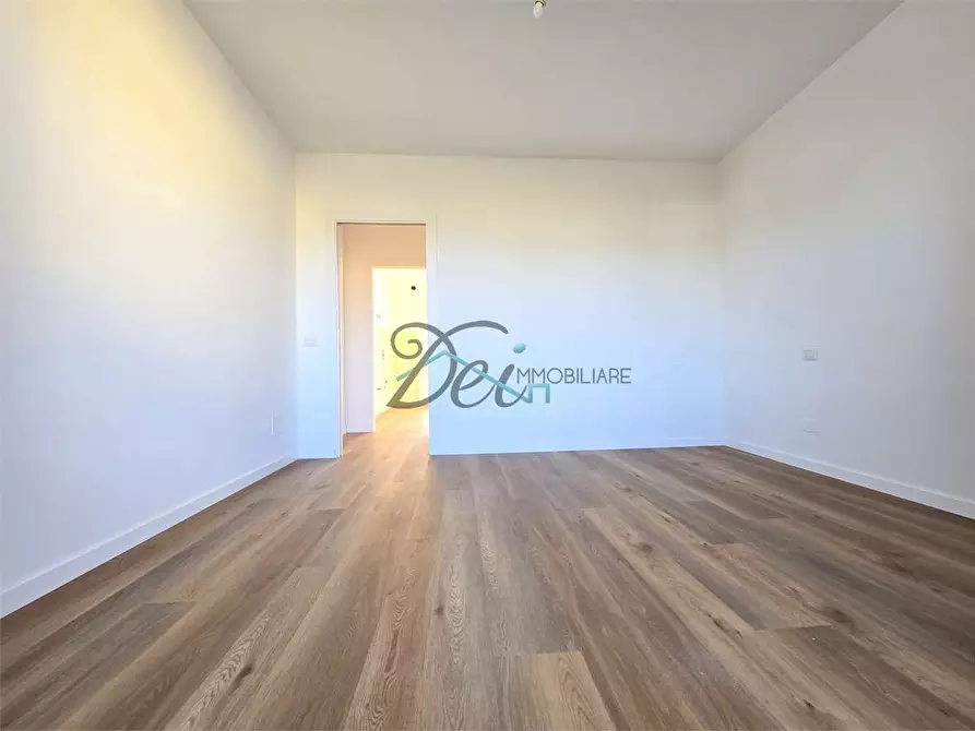 Immagine 10 di Appartamento in vendita  in Via del Borghetto  a Lucca