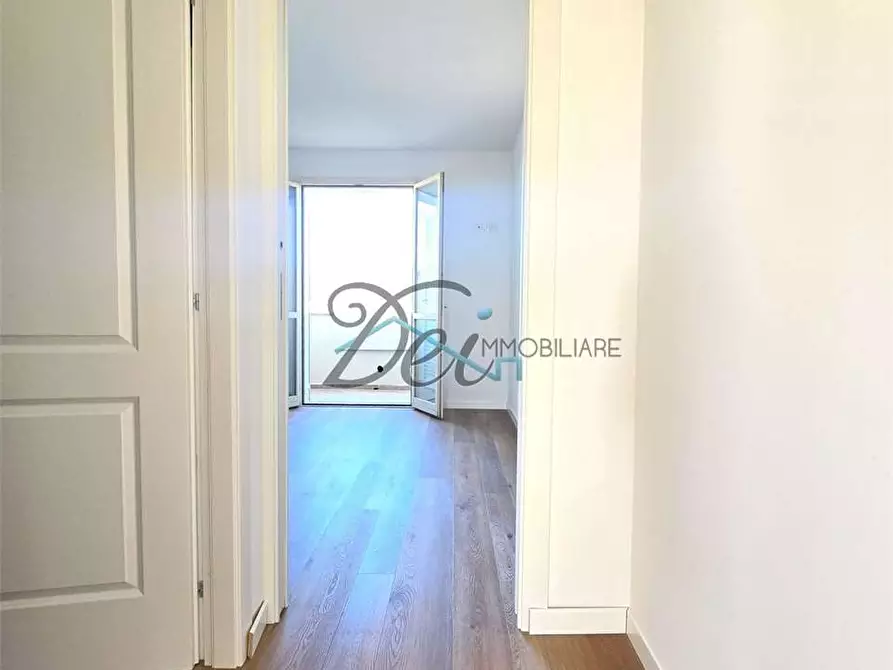 Immagine 9 di Appartamento in vendita  in Via del Borghetto  a Lucca