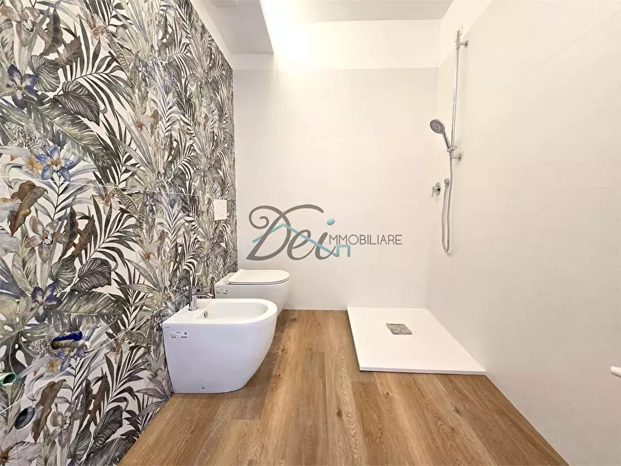 Immagine 20 di Appartamento in vendita  in Via del Borghetto  a Lucca