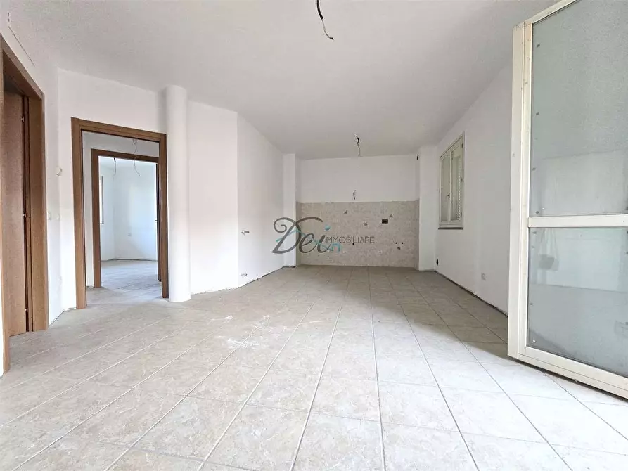 Immagine 6 di Appartamento in vendita  in Via del Borghetto  a Lucca