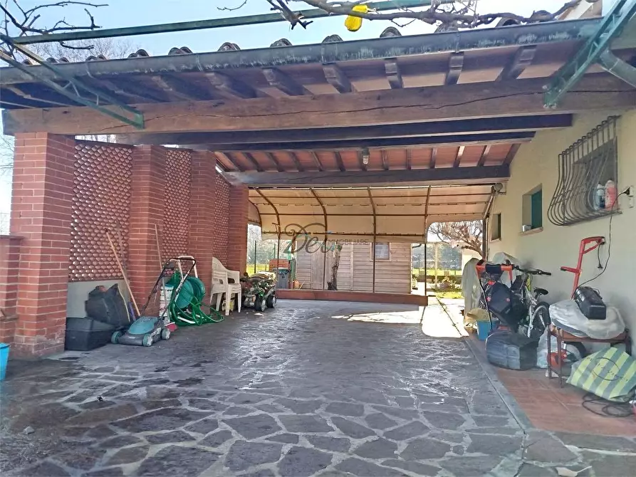 Immagine 42 di Villa in vendita  in via dei giomi a Capannori