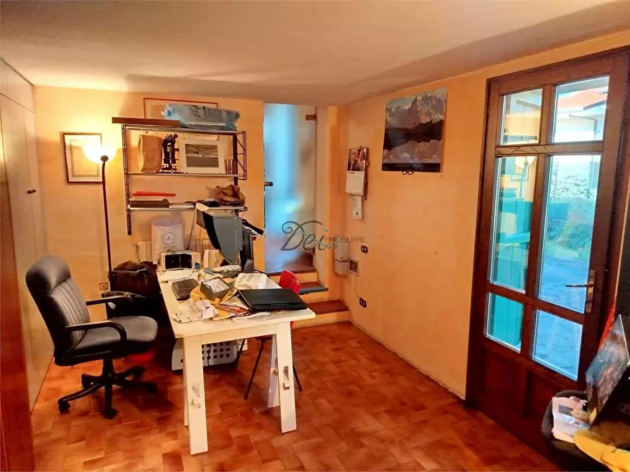 Immagine 36 di Villa in vendita  in via dei giomi a Capannori