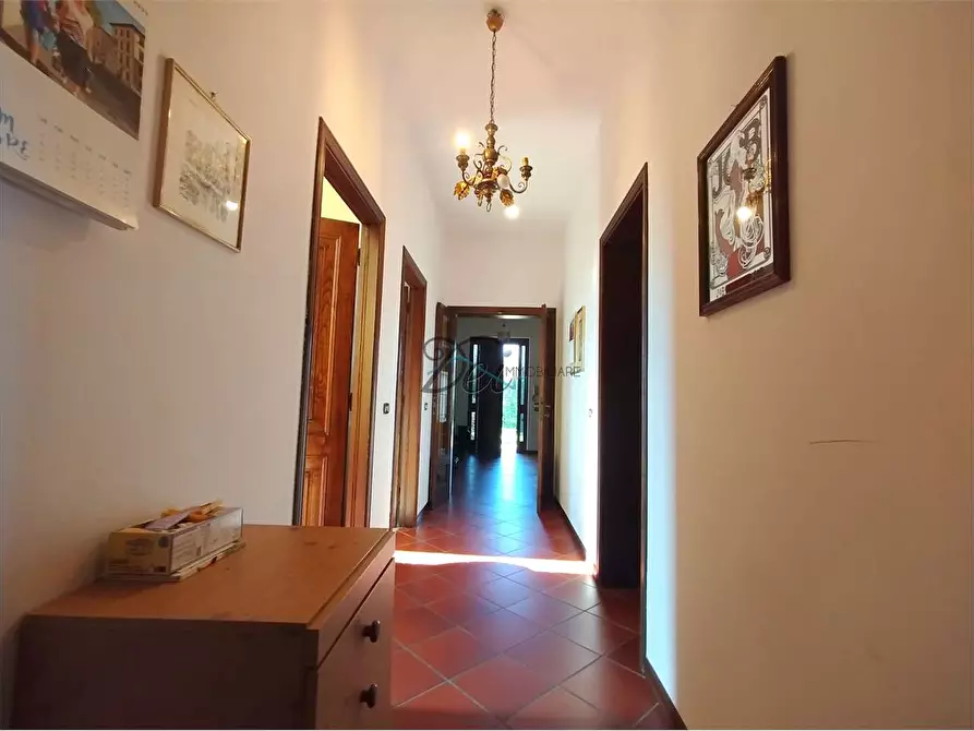 Immagine 39 di Villa in vendita  in via dei giomi a Capannori