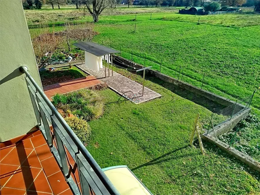 Immagine 29 di Villa in vendita  in via dei giomi a Capannori