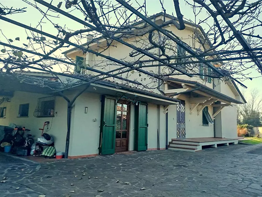 Immagine 43 di Villa in vendita  in via dei giomi a Capannori