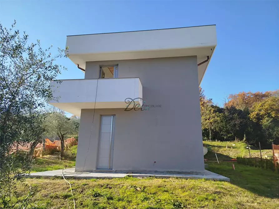 Immagine 25 di Villa in vendita  in via delle vitialle a Capannori