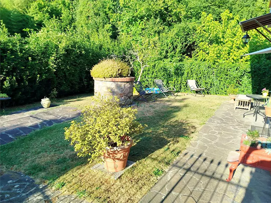 Immagine 2 di Casa bifamiliare in vendita  in via pesciatina  705 a Lucca