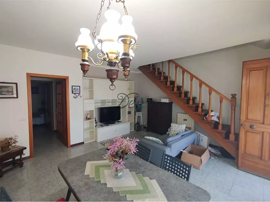 Immagine 6 di Casa bifamiliare in vendita  in via pesciatina  705 a Lucca