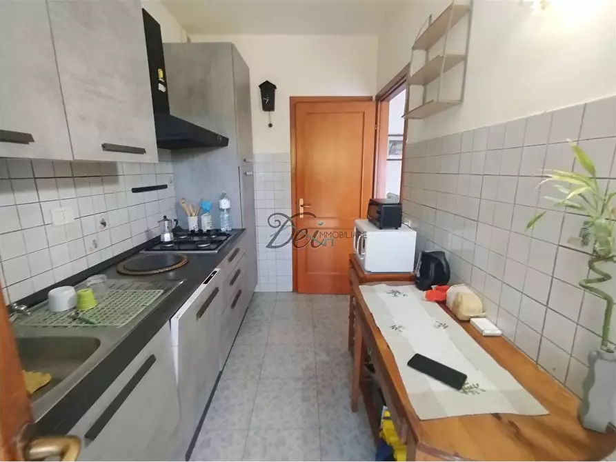 Immagine 9 di Casa bifamiliare in vendita  in via pesciatina  705 a Lucca