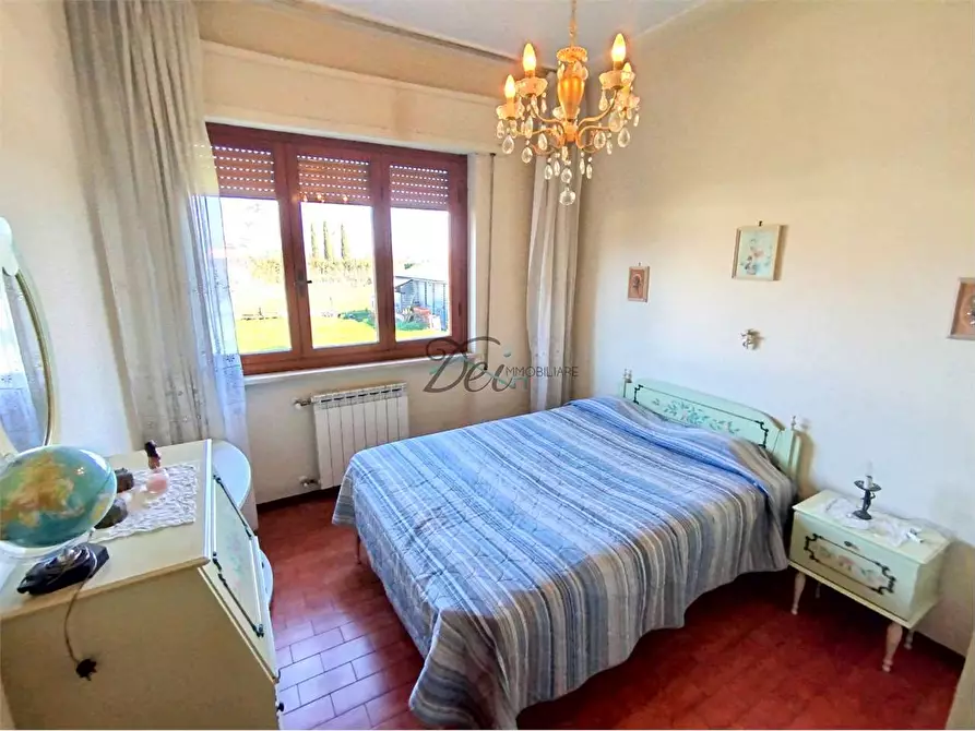 Immagine 26 di Villa in vendita  in Via della santissima annunziata  a Lucca