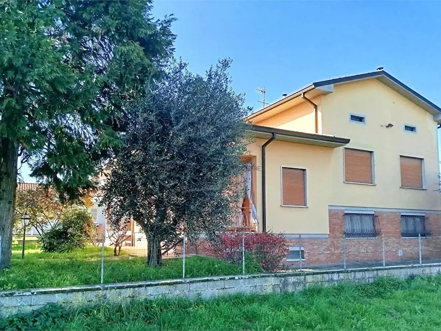 Immagine 48 di Villa in vendita  in Via della santissima annunziata  a Lucca