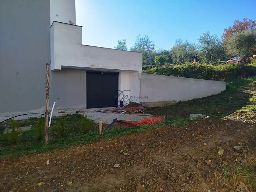 Immagine 22 di Villa in vendita  in via delle vitialle a Capannori