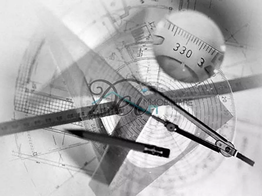 Immagine 3 di Terreno edificabile in vendita  a Lucca