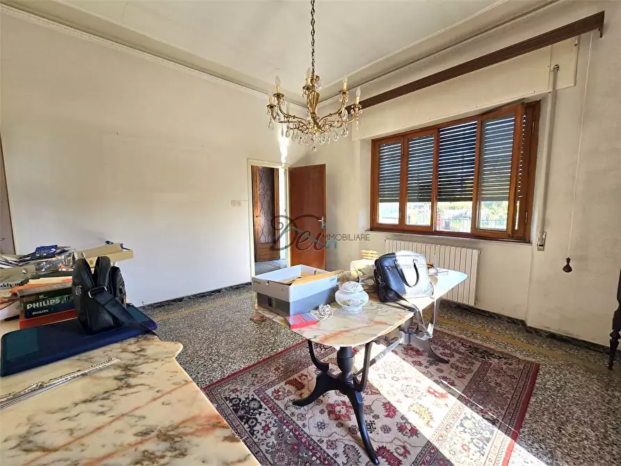 Immagine 11 di Villa in vendita  in Via Traversa  a Capannori