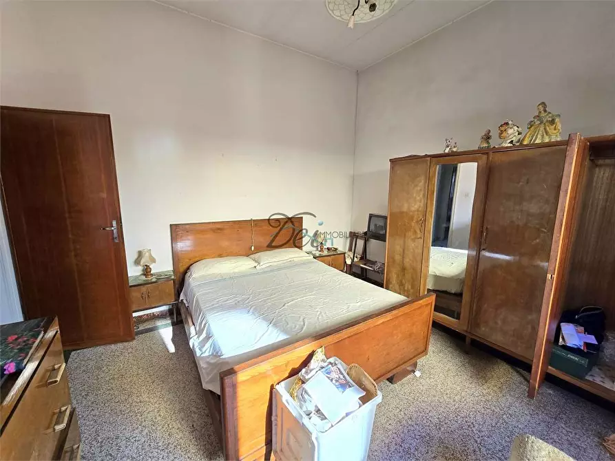 Immagine 22 di Villa in vendita  in Via Traversa  a Capannori