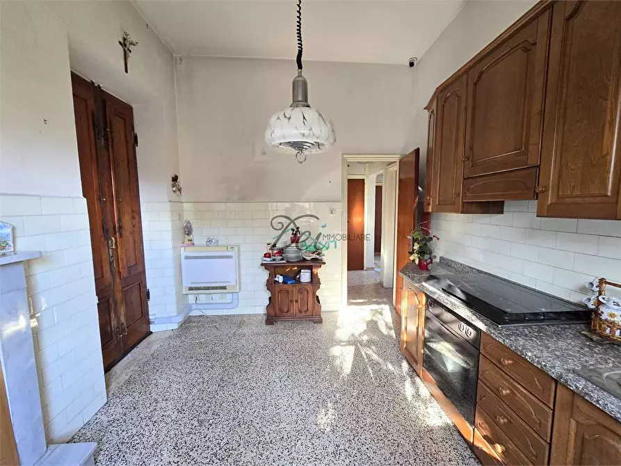 Immagine 14 di Villa in vendita  in Via Traversa  a Capannori