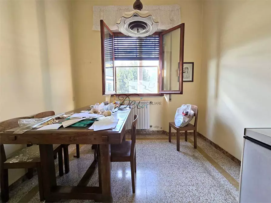 Immagine 24 di Villa in vendita  in Via Traversa  a Capannori