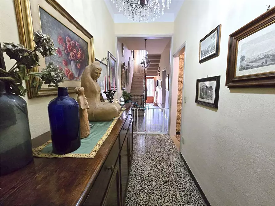 Immagine 10 di Porzione di casa in vendita  in Via della cateratta a Capannori