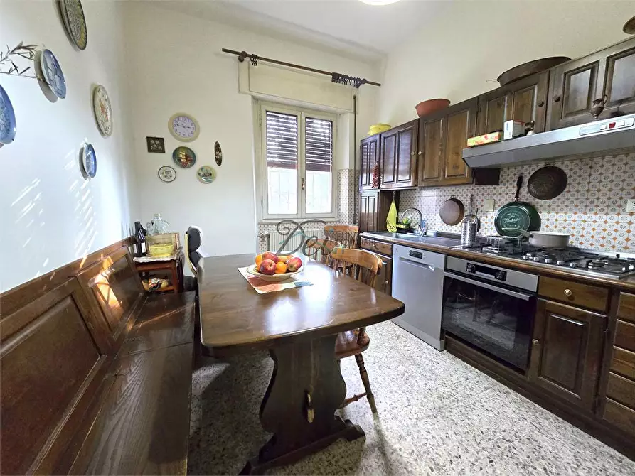 Immagine 11 di Porzione di casa in vendita  in Via della cateratta a Capannori