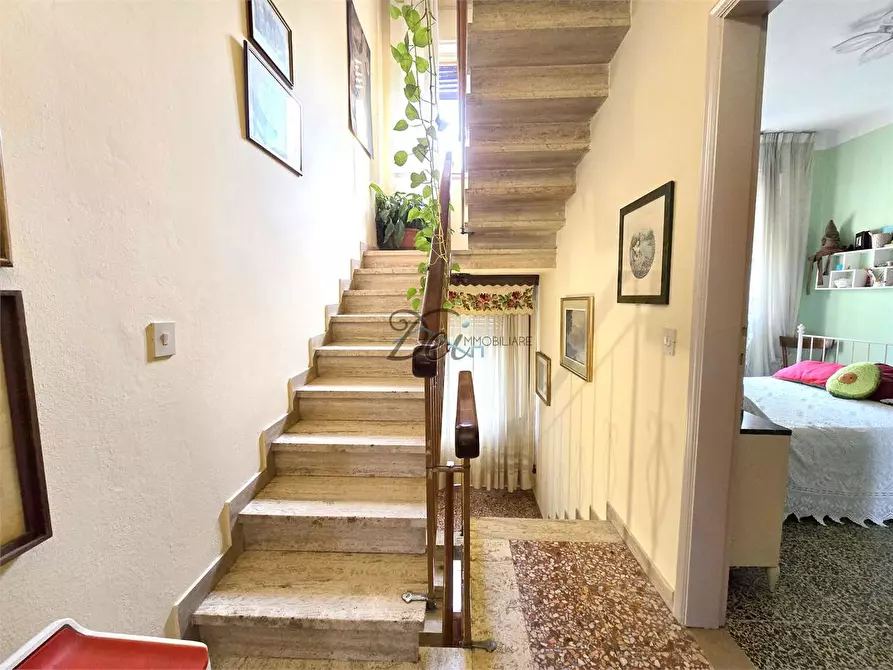 Immagine 29 di Porzione di casa in vendita  in Via della cateratta a Capannori