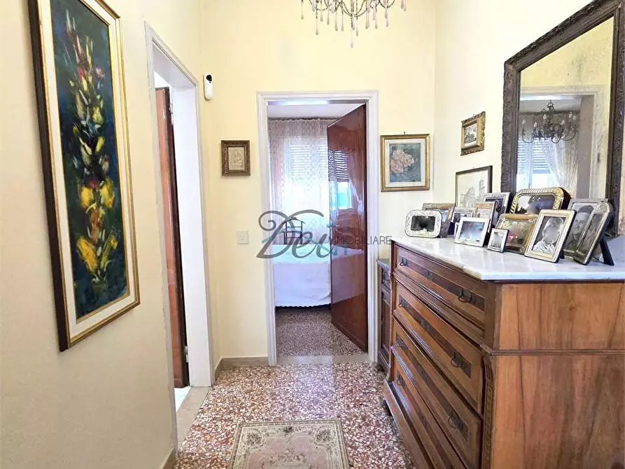 Immagine 30 di Porzione di casa in vendita  in Via della cateratta a Capannori