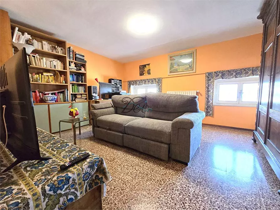 Immagine 24 di Porzione di casa in vendita  in Via della cateratta a Capannori