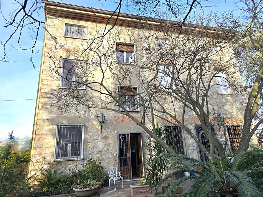 Immagine 5 di Porzione di casa in vendita  in Via della cateratta a Capannori