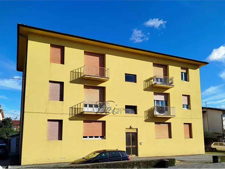 Immagine 1 di Appartamento in vendita  in via san donnino a Capannori