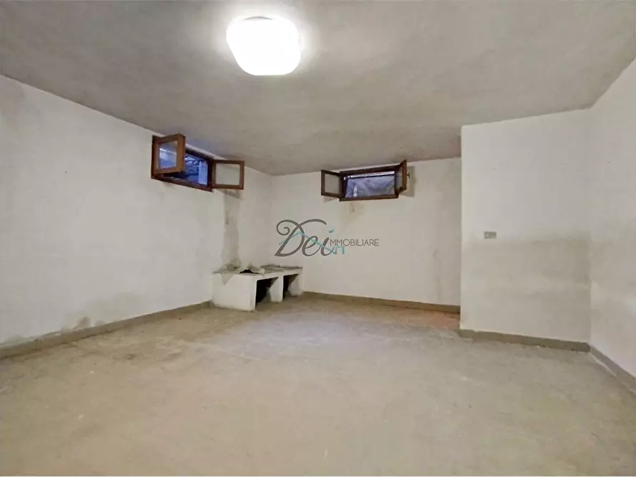 Immagine 28 di Casa bifamiliare in vendita  in via delle pierone a Lucca