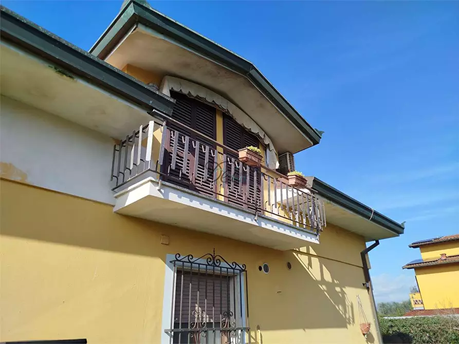 Immagine 35 di Casa bifamiliare in vendita  in via delle pierone a Lucca