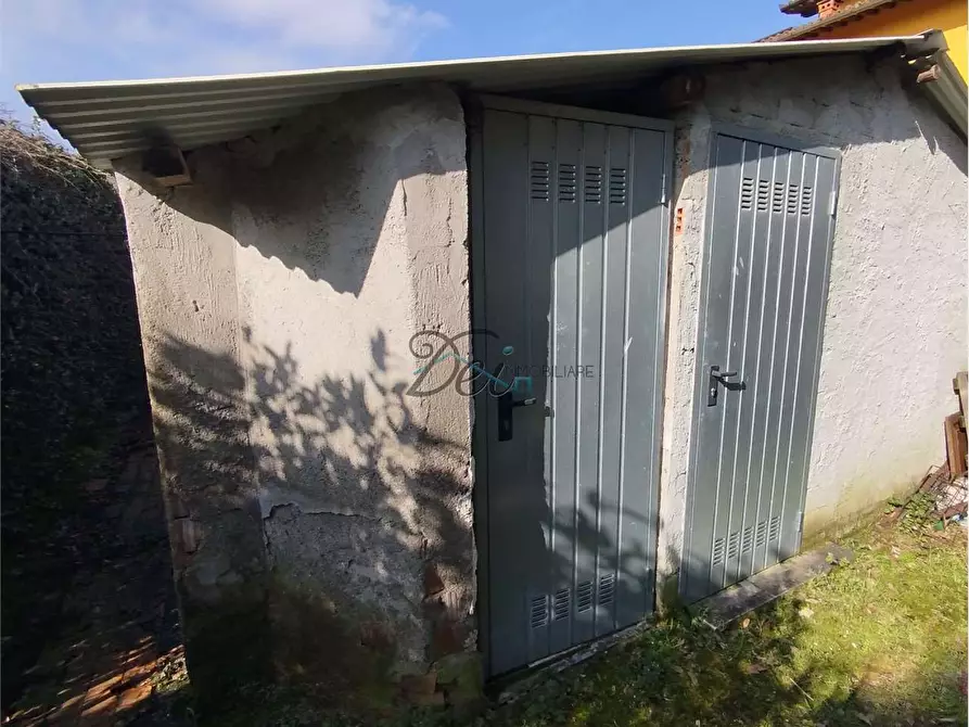 Immagine 31 di Casa bifamiliare in vendita  in via delle pierone a Lucca