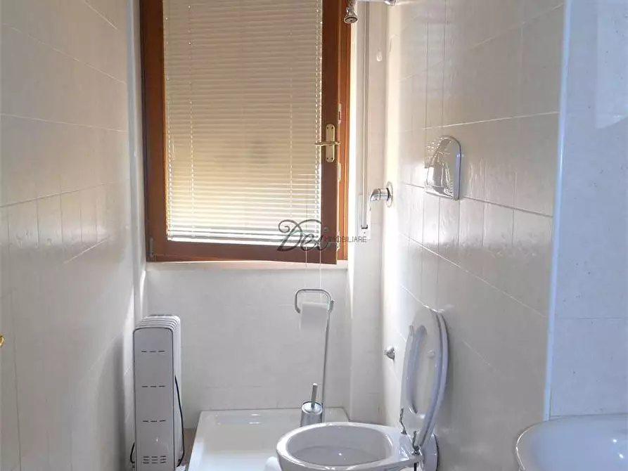 Immagine 8 di Ufficio in affitto  in Via San Marco a Lucca