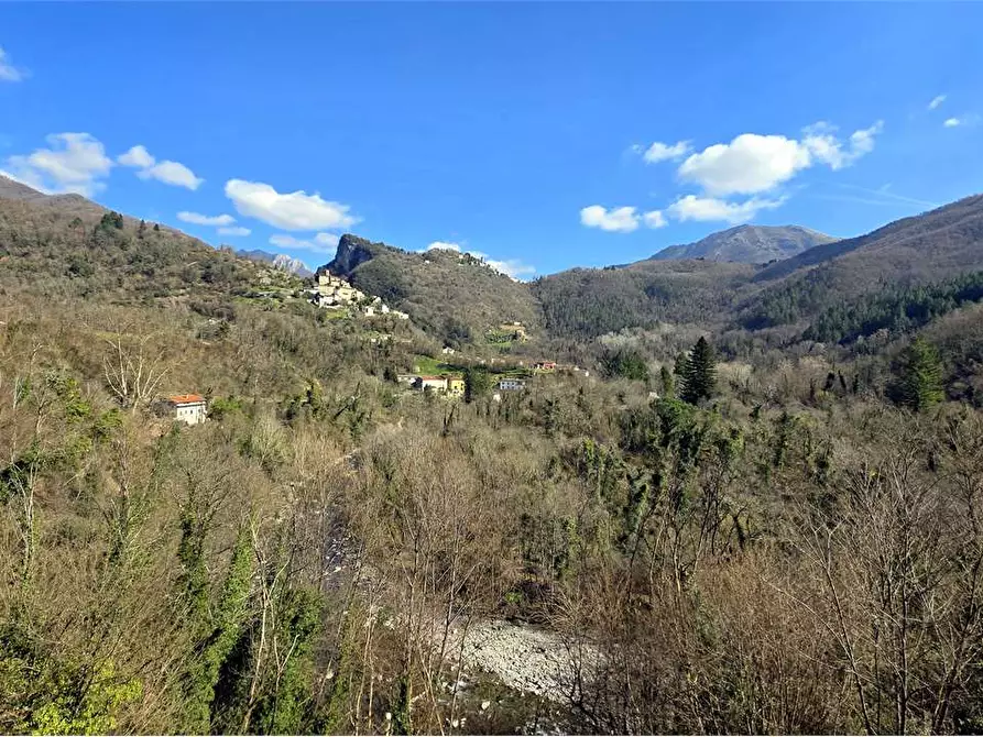 Immagine 1 di Casa indipendente in vendita  a Bagni Di Lucca