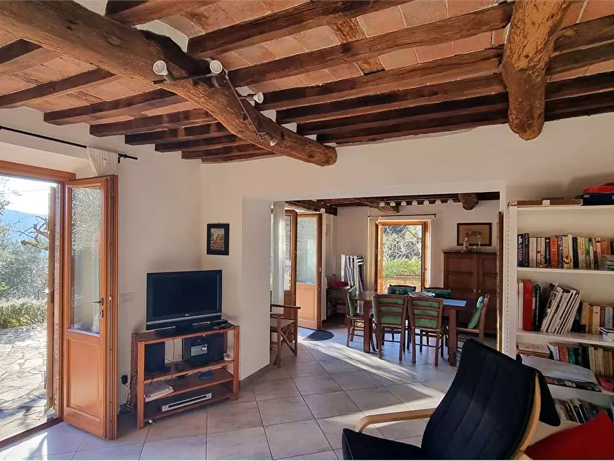 Immagine 16 di Rustico / casale in vendita  a Borgo A Mozzano