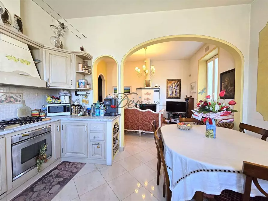 Immagine 6 di Villa in vendita  in Via Lombarda a Capannori