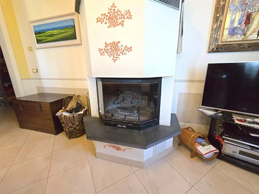 Immagine 8 di Villa in vendita  in Via Lombarda a Capannori