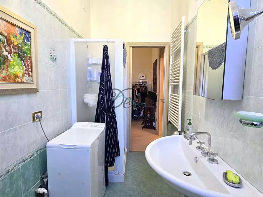 Immagine 28 di Villa in vendita  in Via Lombarda a Capannori