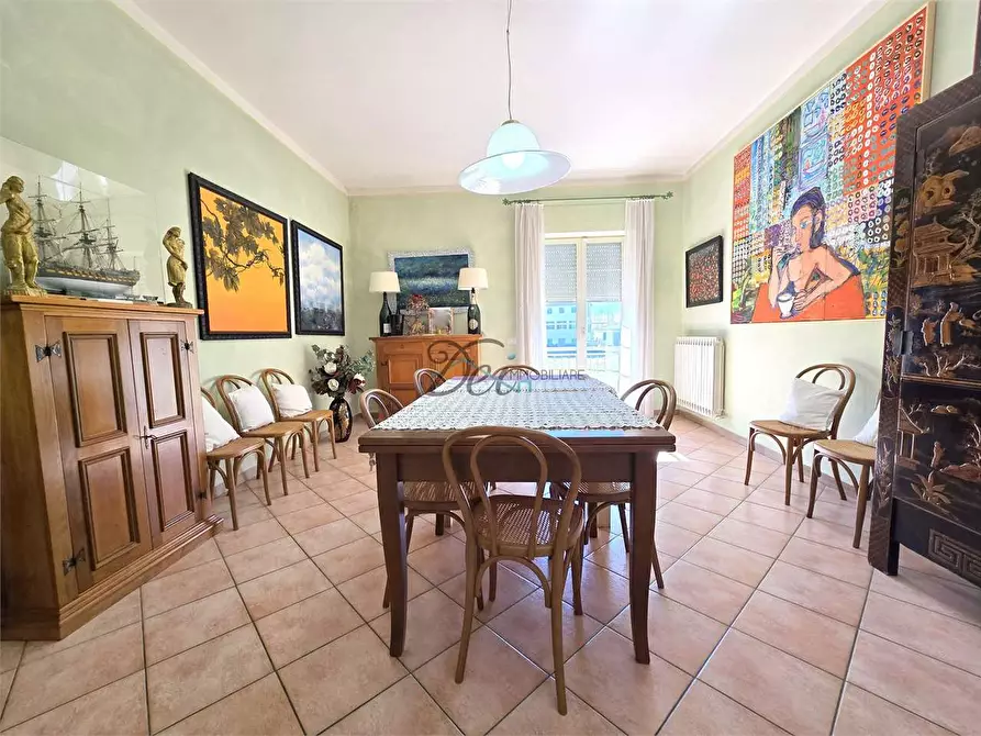 Immagine 29 di Villa in vendita  in Via Lombarda a Capannori