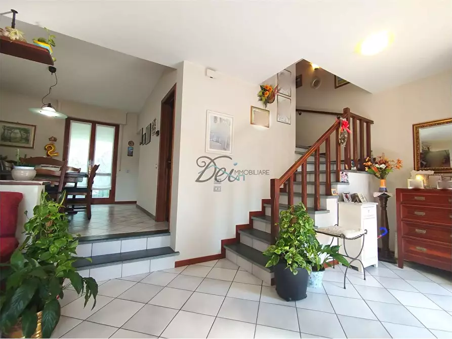 Immagine 9 di Villetta a schiera in vendita  in via delle cornacchie a Lucca