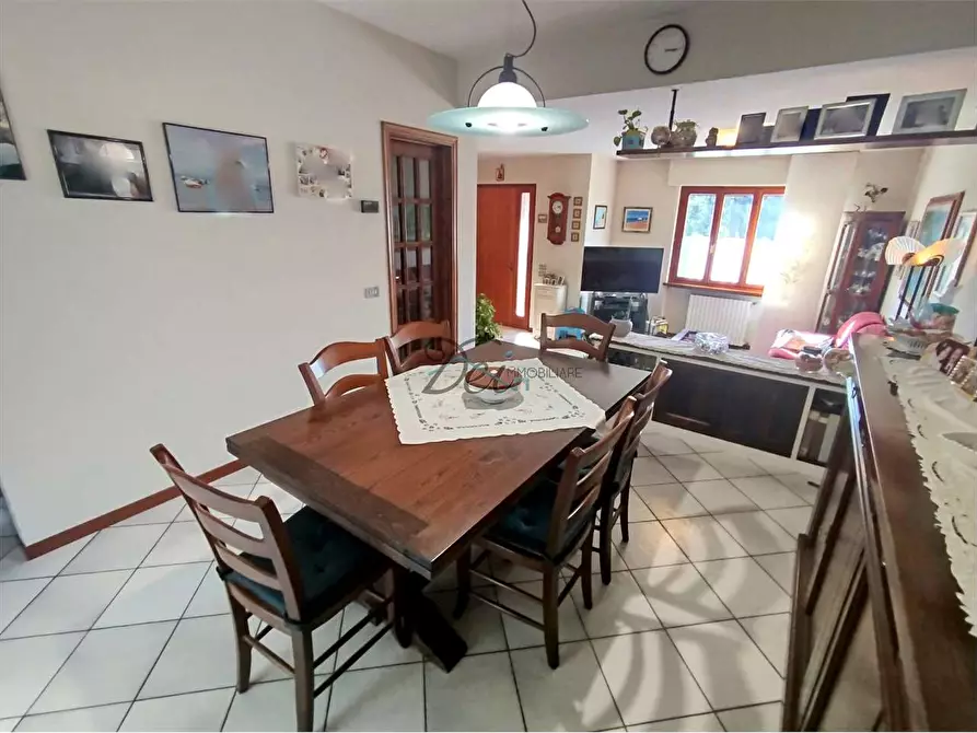 Immagine 11 di Villetta a schiera in vendita  in via delle cornacchie a Lucca