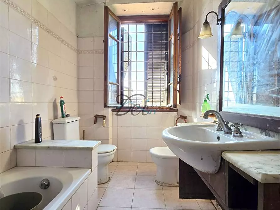 Immagine 21 di Porzione di casa in vendita  in Via di Liso a Capannori