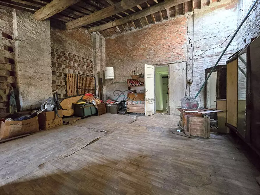 Immagine 29 di Porzione di casa in vendita  in Via di Liso a Capannori